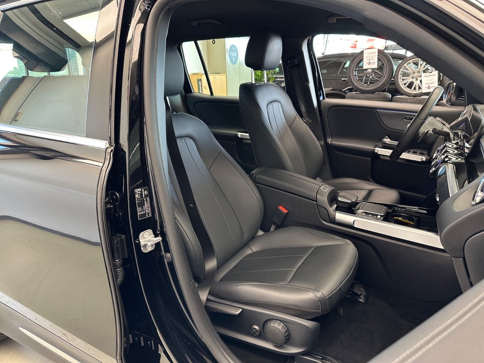Mercedes EQB250 5d