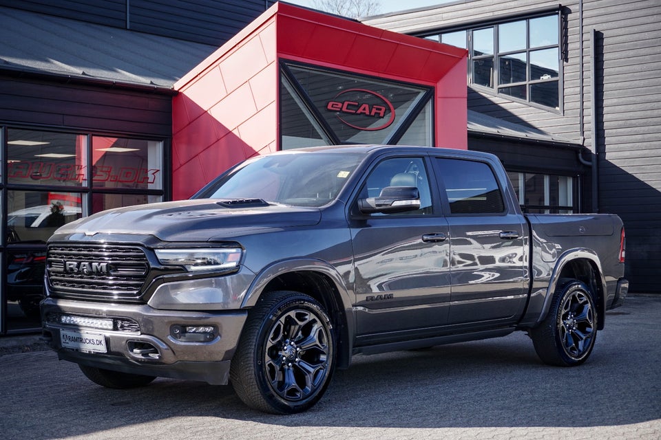 Dodge RAM 1500 5,7 V8 Hemi Limited Night aut. 4d