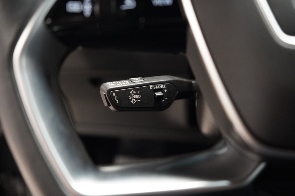 Audi e-tron 55 S-line Sportback quattro 5d