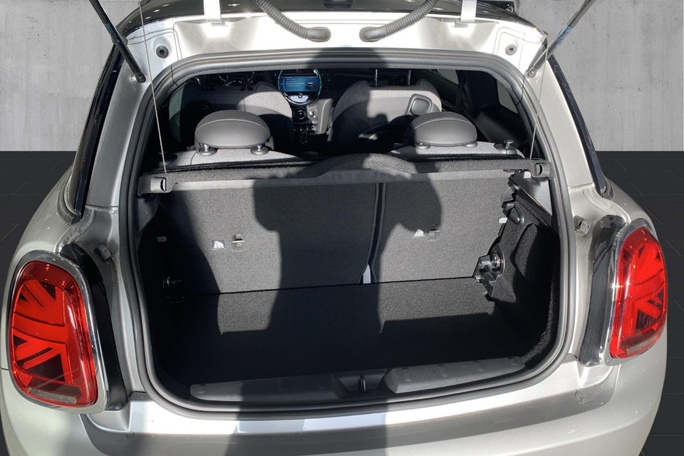 MINI Cooper SE Classic Trim 3d