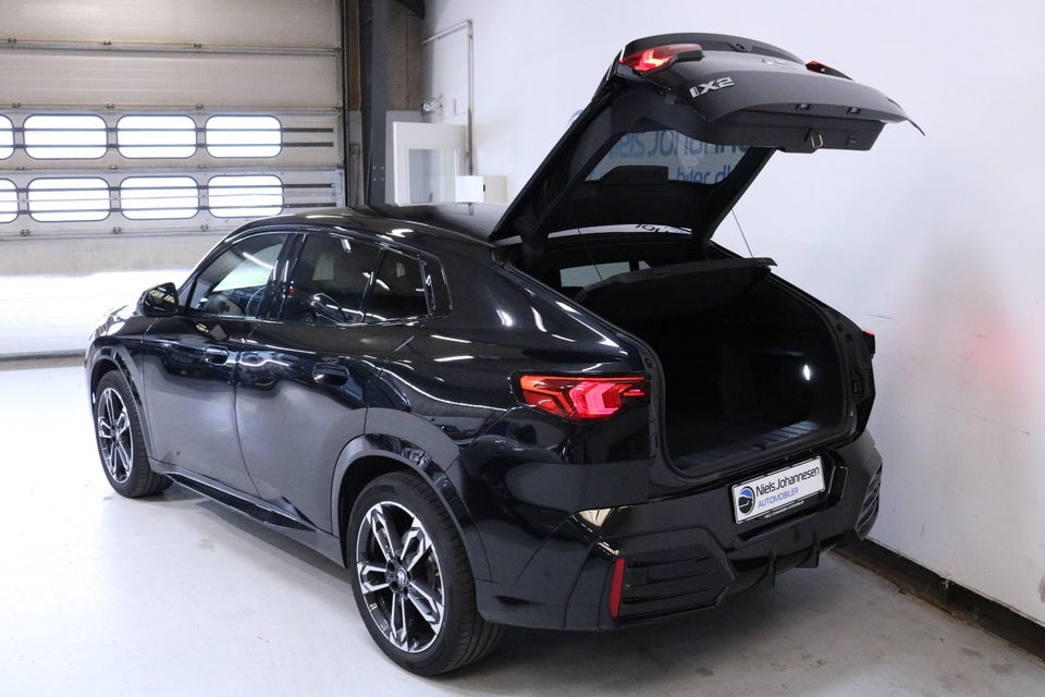 BMW iX2 eDrive20 M-Sport Premium 5d