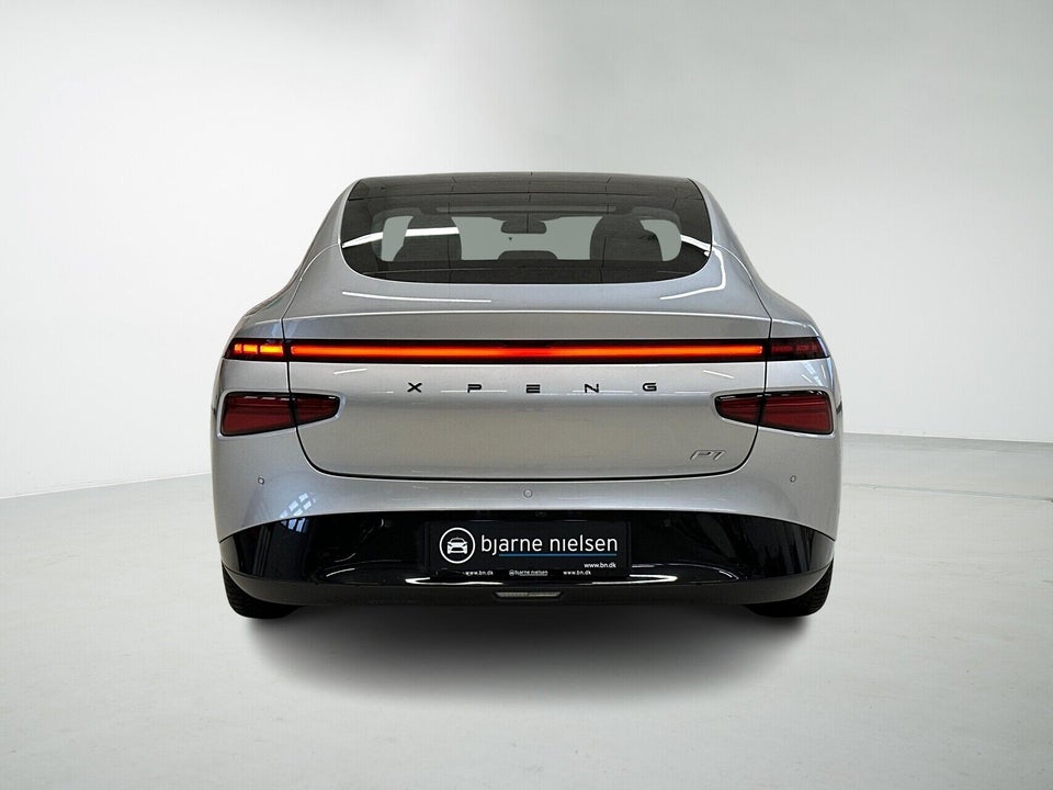 Xpeng P7 Long Range 4d