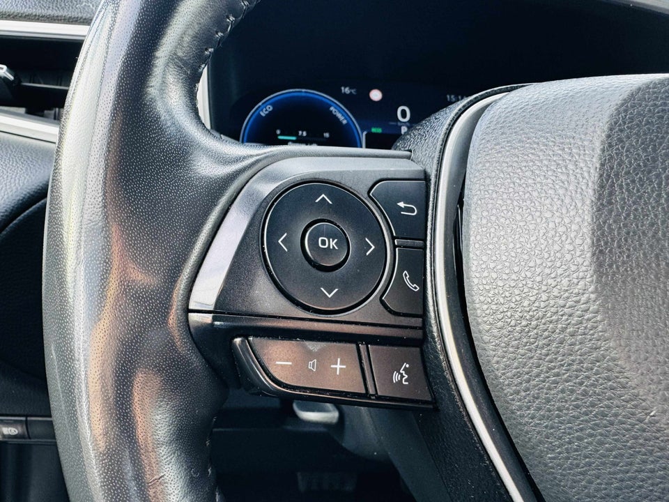 Toyota Corolla Cross 2,0 Hybrid Style CVT 5d