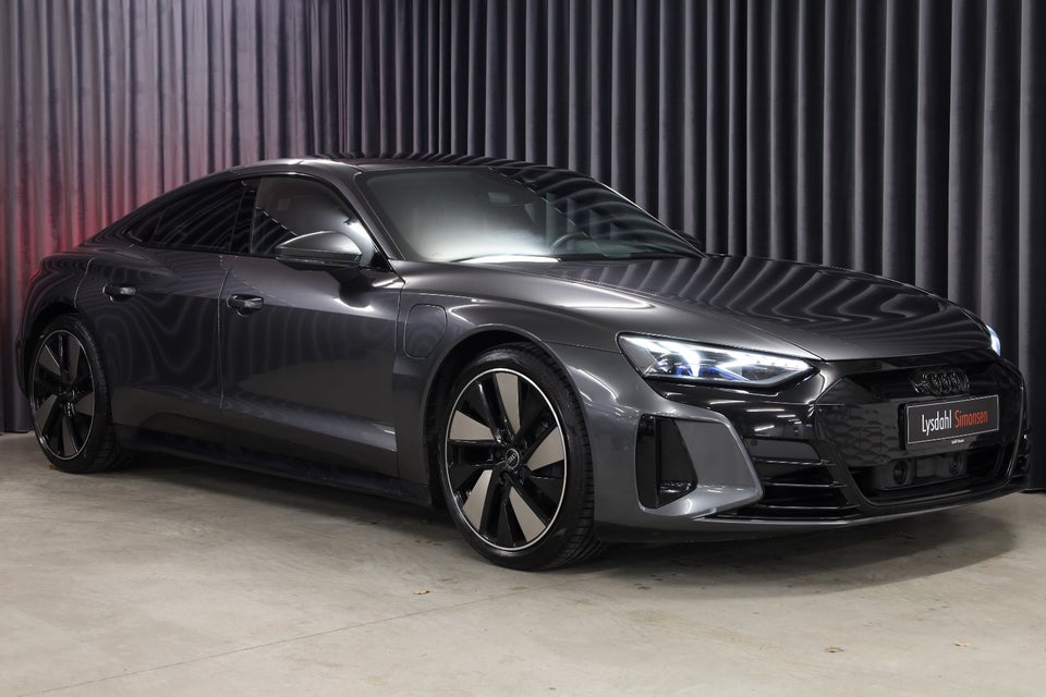 Audi e-tron GT quattro 4d