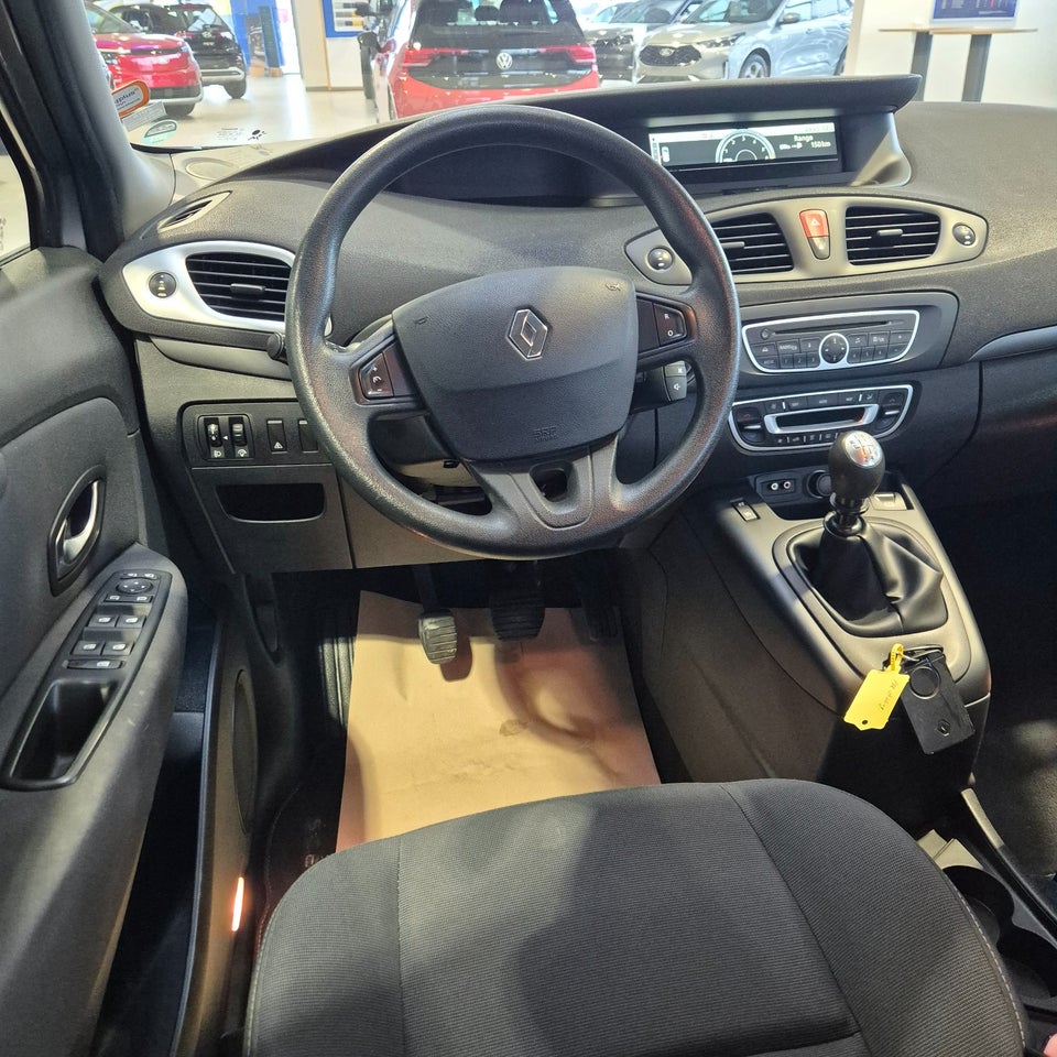 Renault Scenic II 1,9 dCi 130 Authentique 5d