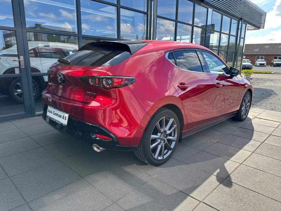 Mazda 3 2,0 SkyActiv-X 180 Cosmo 5d