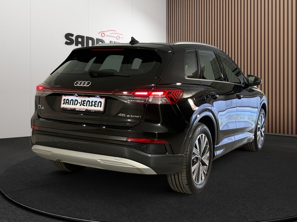 Audi Q4 e-tron 45 Progress 5d