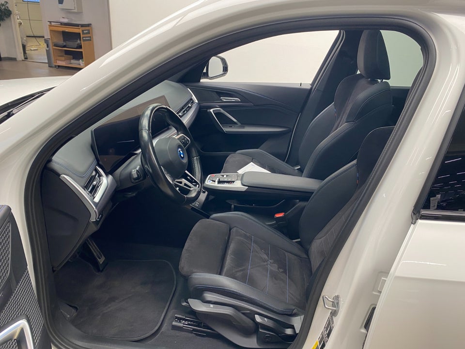 BMW iX1 xDrive30 M-Sport 5d