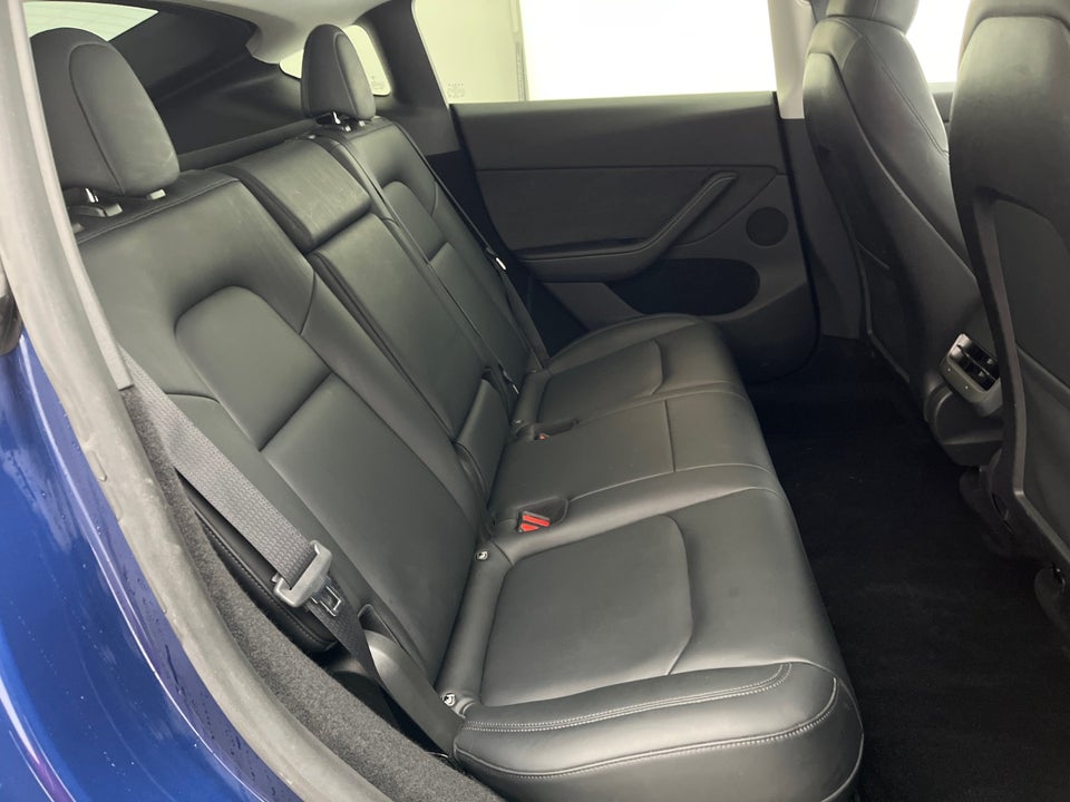 Tesla Model Y Long Range AWD 5d