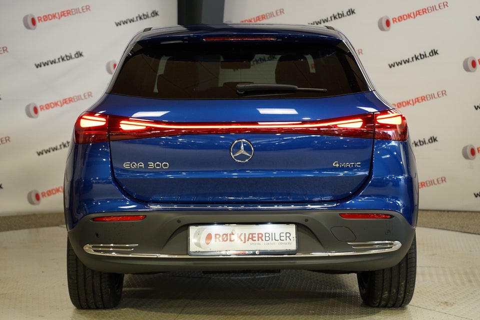 Mercedes EQA300 Progressive 4Matic 5d