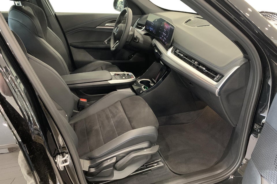 BMW iX1 eDrive20 M-Sport 5d