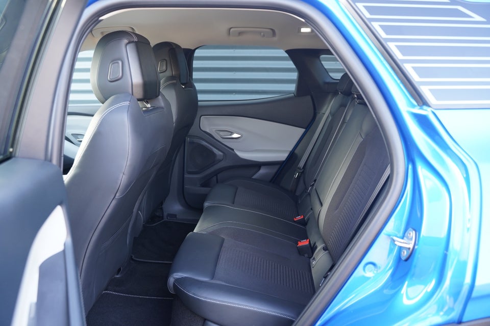 Ford Explorer 79 Select Extended Range AWD 5d