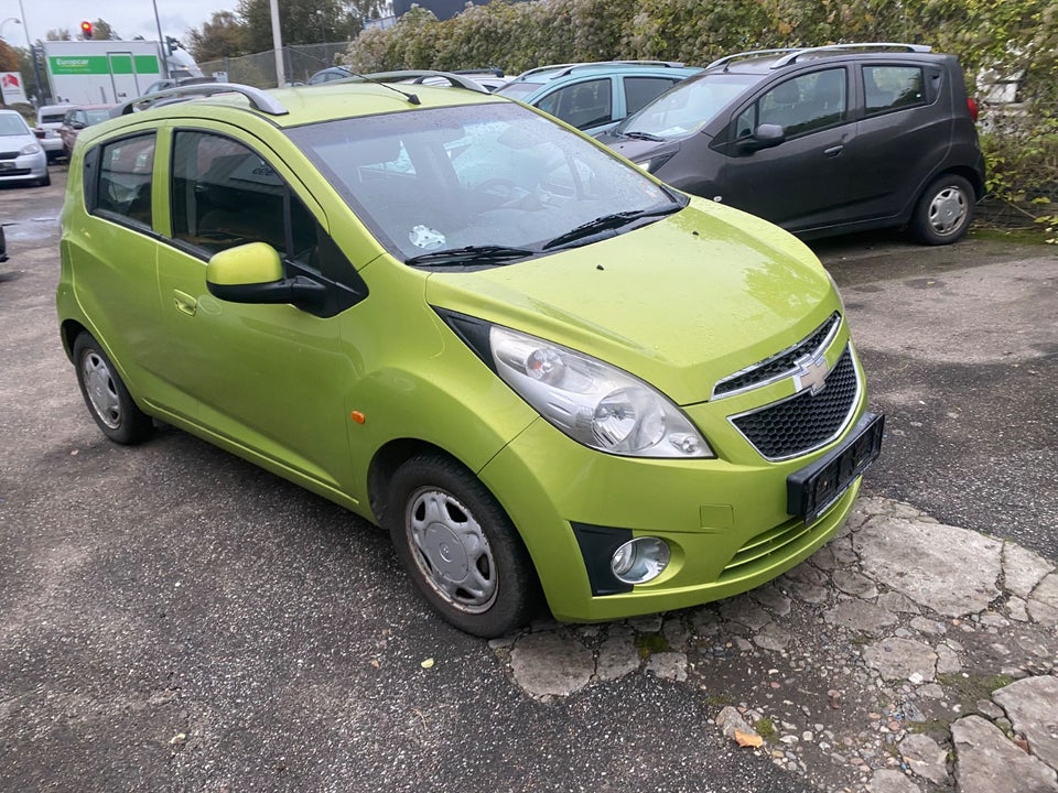 Chevrolet Spark 1,0 LS 5d
