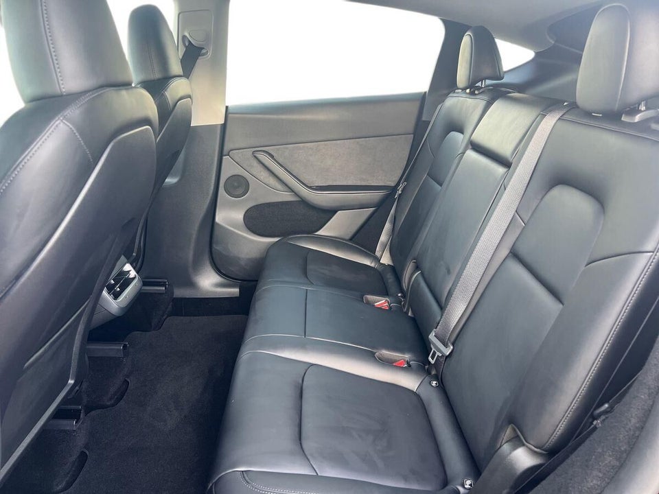 Tesla Model Y Long Range RWD 5d