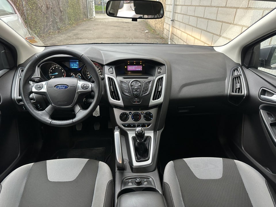 Ford Focus 1,6 SCTi 150 Trend 5d