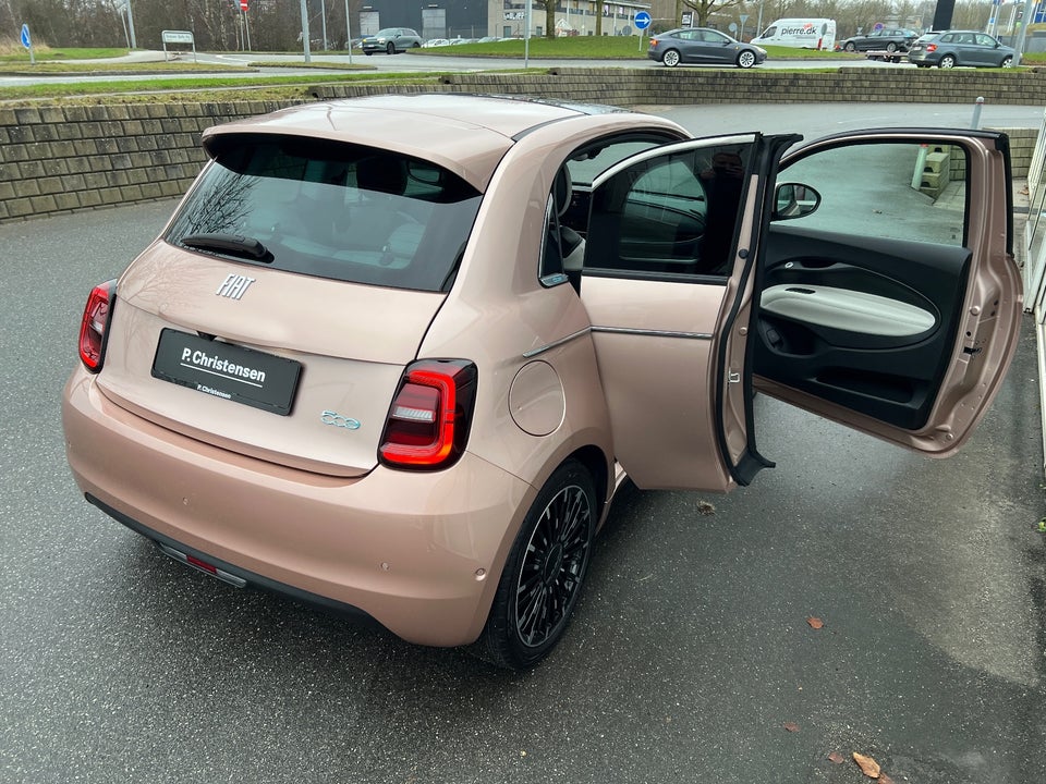 Fiat 500e 42 la Prima 3+1 4d