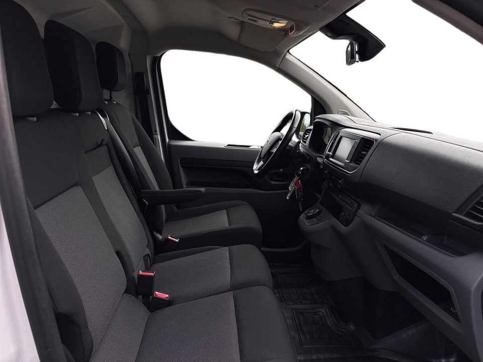 Toyota ProAce 2,0 D 144 Long Comfort Master aut. 4d