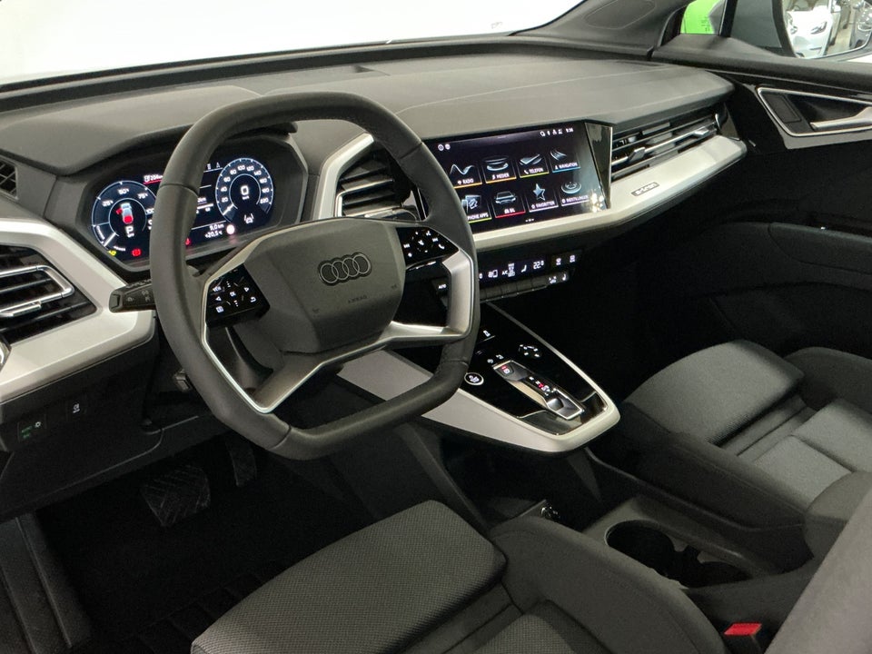 Audi Q4 e-tron 45 S-line 5d
