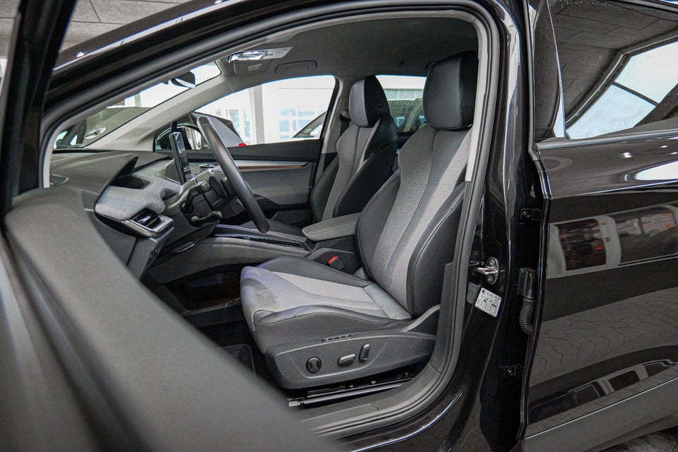 Skoda Enyaq 60 iV Premium 5d