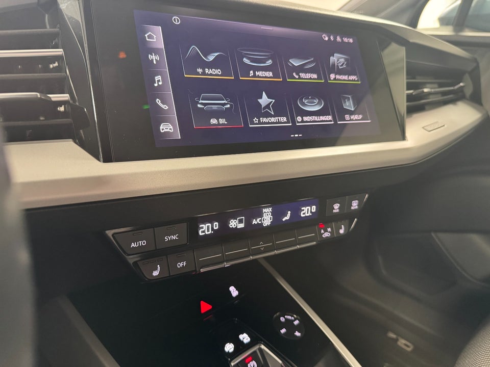 Audi Q4 e-tron 45 quattro 5d