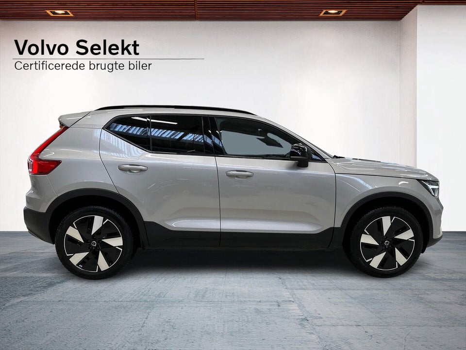 Volvo XC40 ReCharge Extended Range Plus 5d
