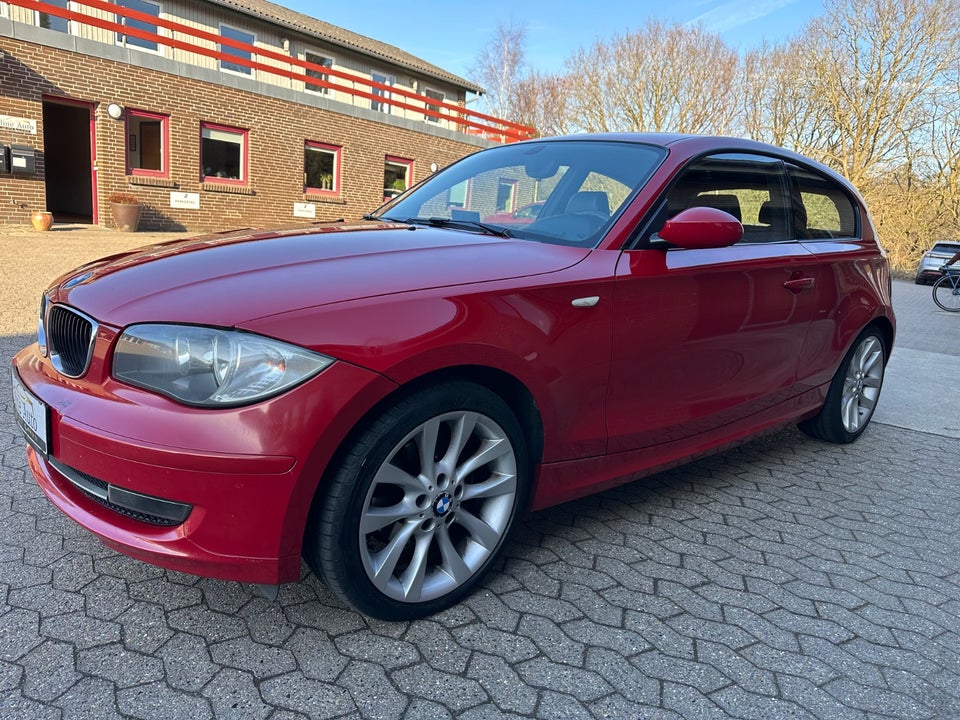 BMW 118i 2,0 Advantage 3d