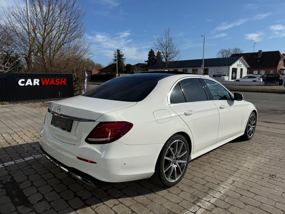 Mercedes E220 d 2,0 AMG Line aut. 4d