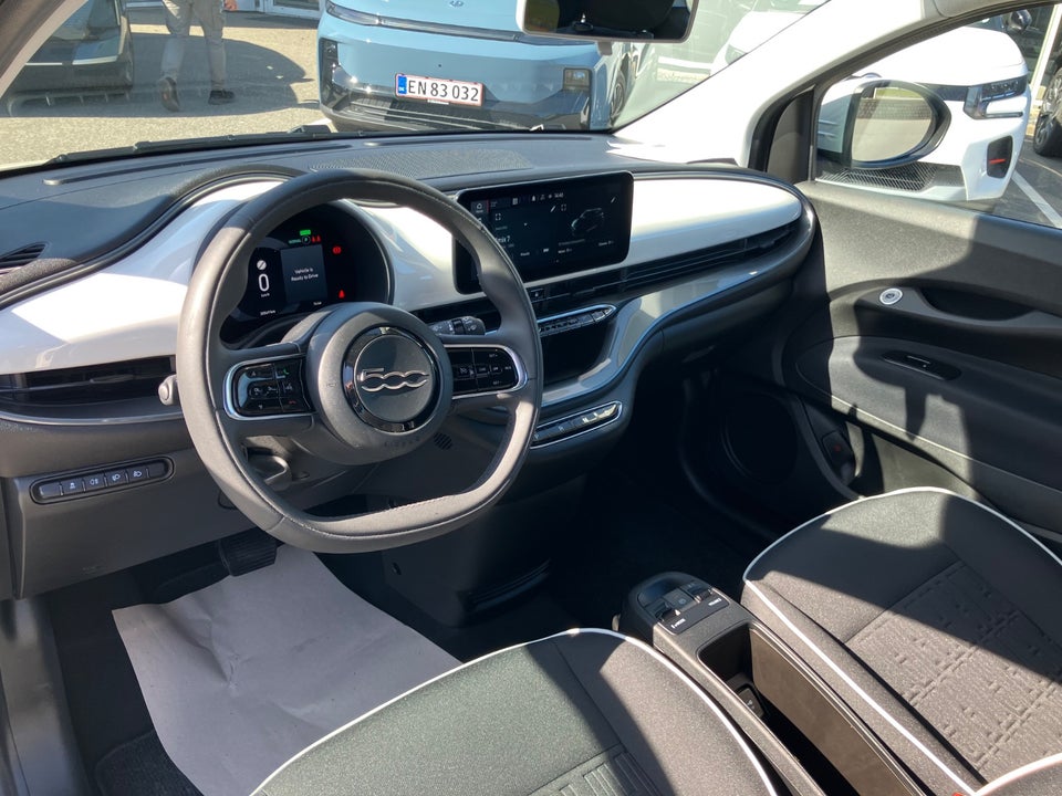 Fiat 500e 42 Icon Cabrio 2d