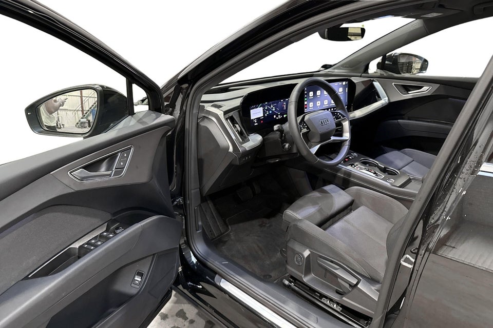 Audi Q4 e-tron performance 5d