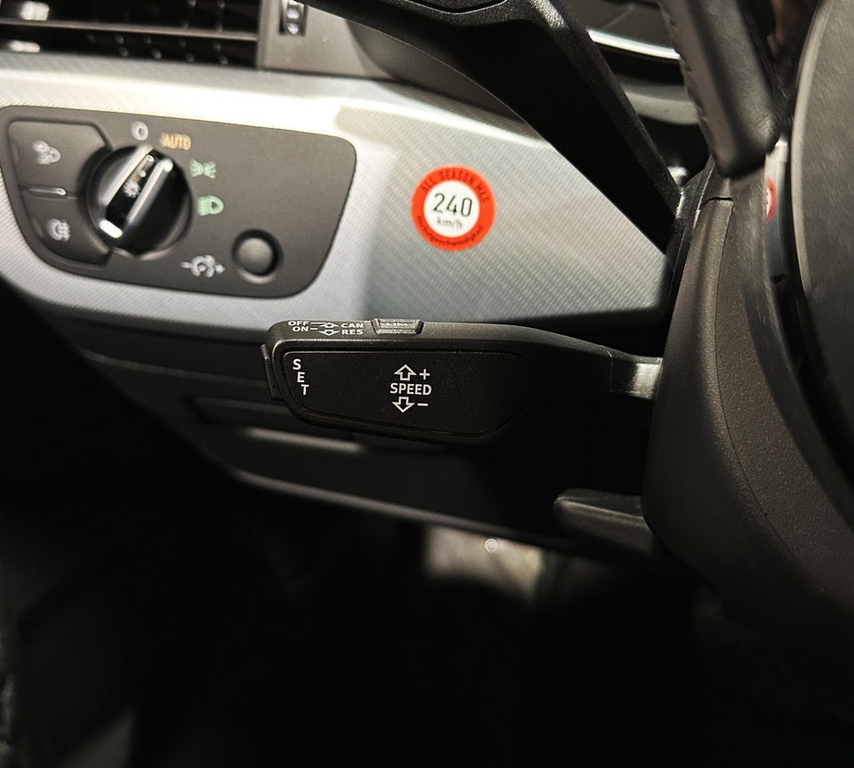 Audi A4 2,0 TDi 190 Avant S-tr. 5d