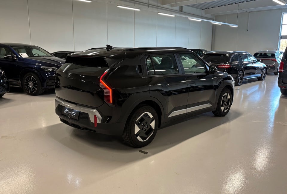 Kia EV3 58 Standard Range Prestige 5d