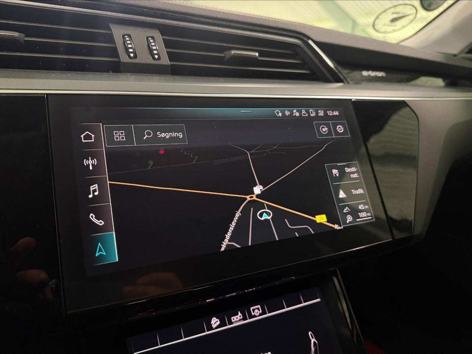 Audi e-tron 50 quattro 5d