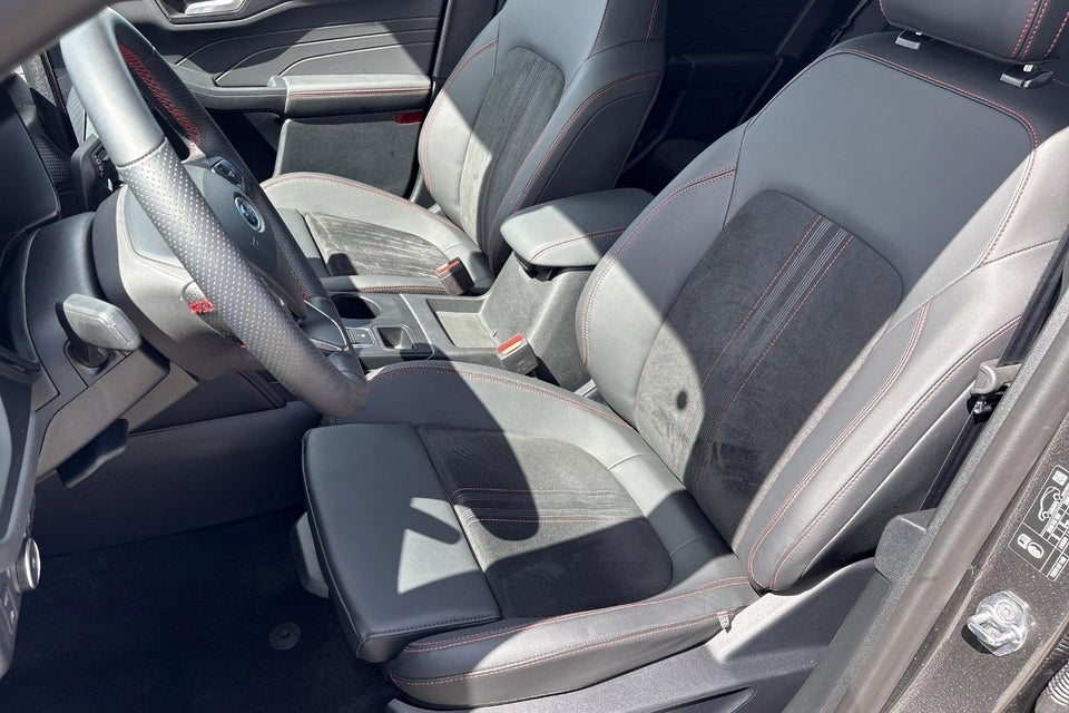 Ford Kuga 2,5 PHEV ST-Line X CVT 5d