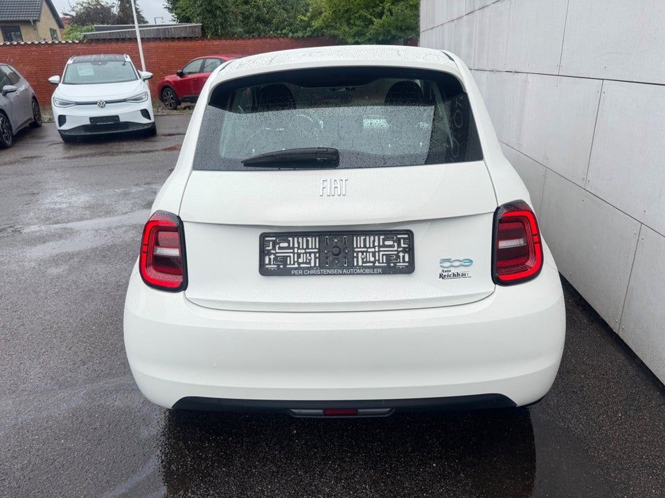 Fiat 500e 42 Icon 3d