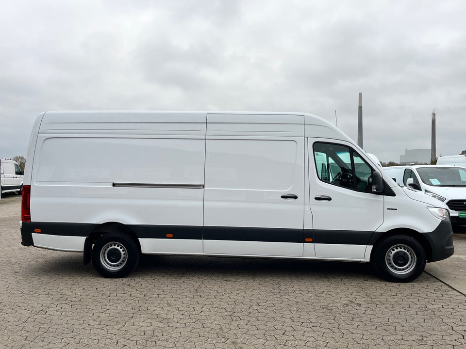Mercedes eSprinter 420 113 A3 Kassevogn SELECT