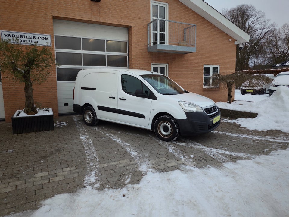 Peugeot Partner 1,6 BlueHDi 100 L2 Flex Van 5d