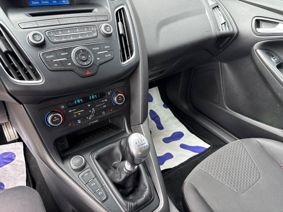 Ford Focus 1,0 EcoBoost ST-Line stc. 5d