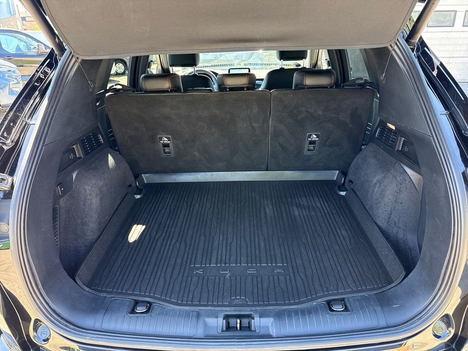 Ford Kuga 2,5 PHEV ST-Line X CVT 5d