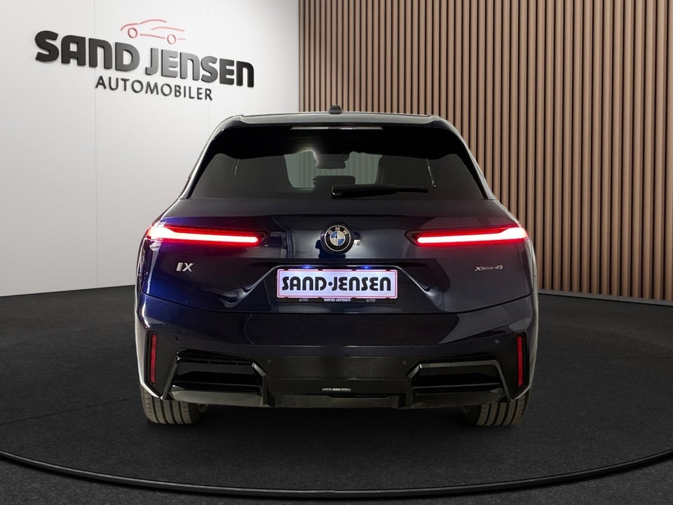 BMW iX xDrive45 M-Sport 5d