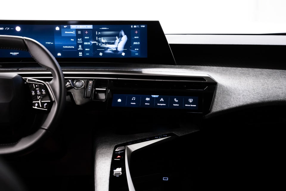 Peugeot e-5008 77 Allure 7prs 5d