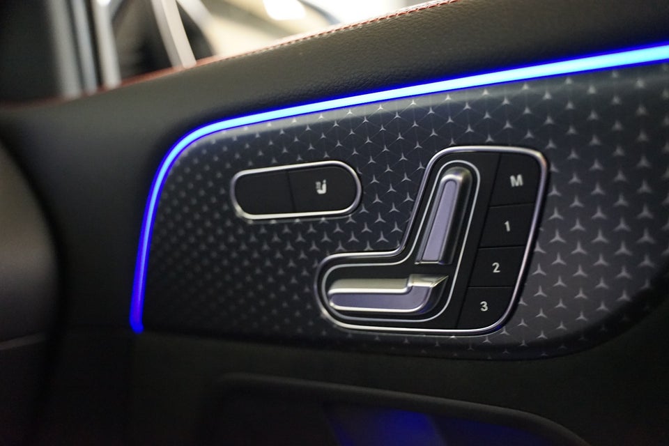 Mercedes EQA300 AMG Line 4Matic 5d