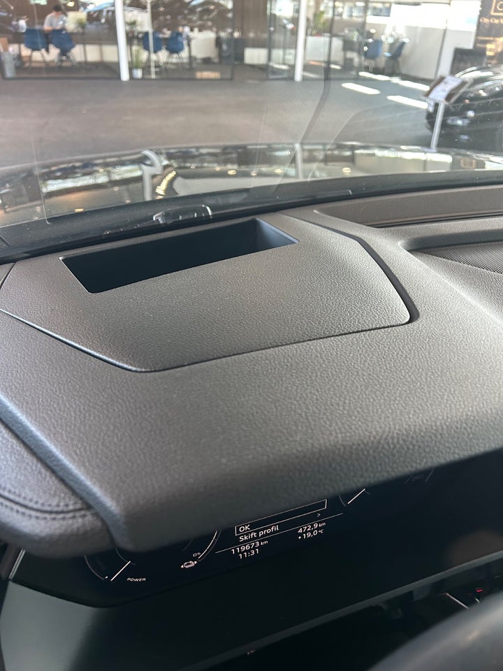 Audi e-tron 55 S-line quattro 5d