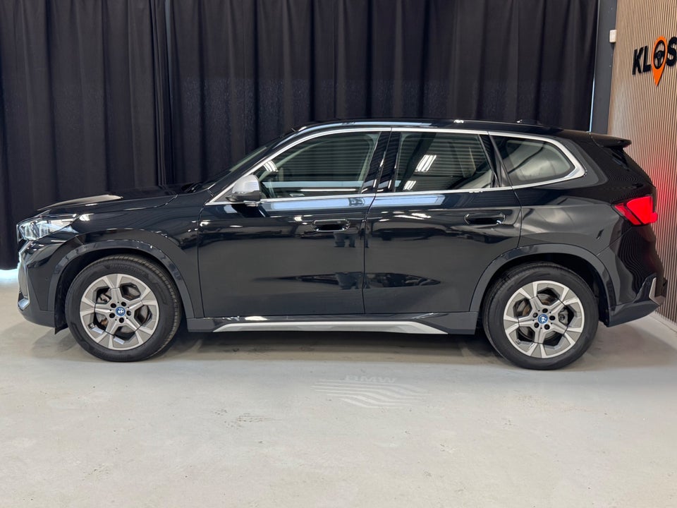 BMW iX1 eDrive20 X-Line 5d