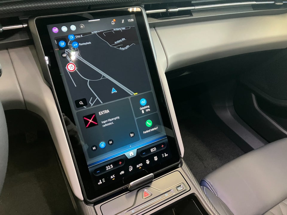 Ford Explorer 77 Premium Extended Range 5d