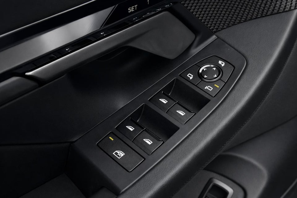 BMW i5 eDrive40 Fully Charged M-Sport Pro 4d