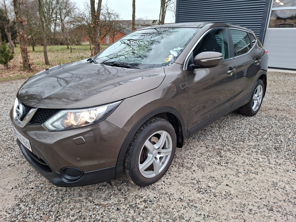 Nissan Qashqai 1,2 Dig-T 115 Acenta 5d
