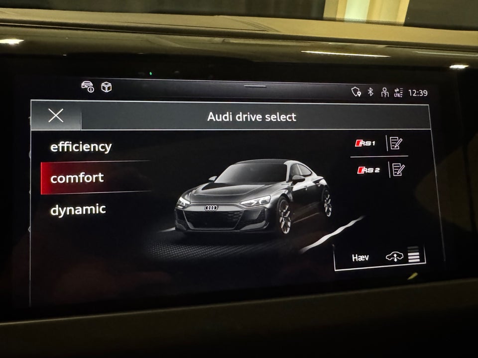 Audi RS e-tron GT quattro 4d