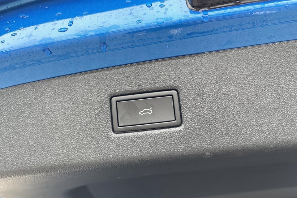 Ford Explorer 77 Premium Extended Range 5d