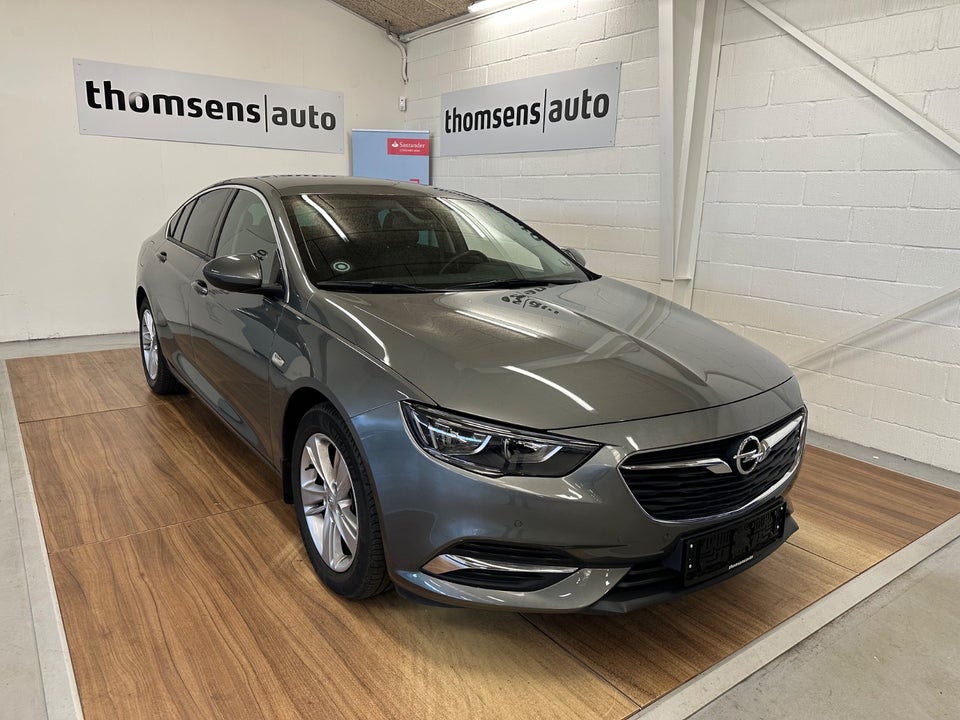 Opel Insignia 1,5 T 140 Excite Grand Sport 5d