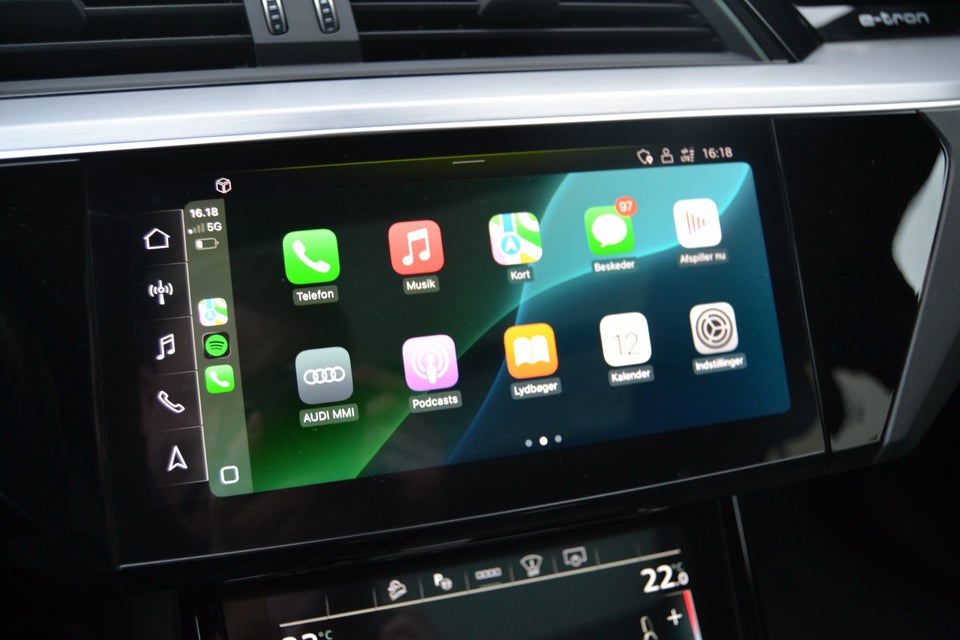 Audi e-tron 55 S-line quattro 5d